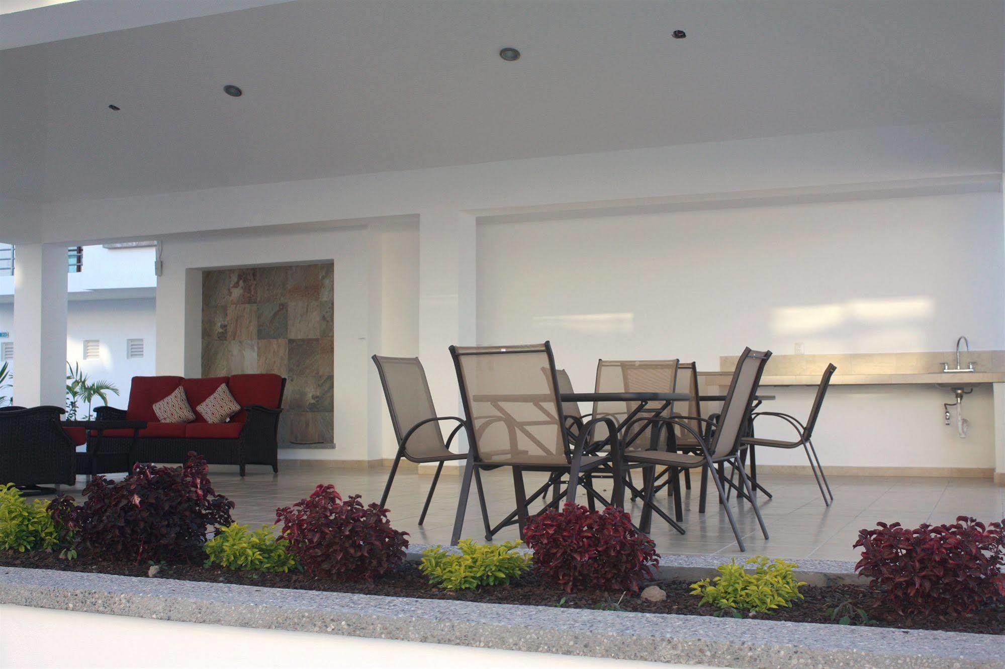 Marena Suites & Apartments Mazatlán Eksteriør billede